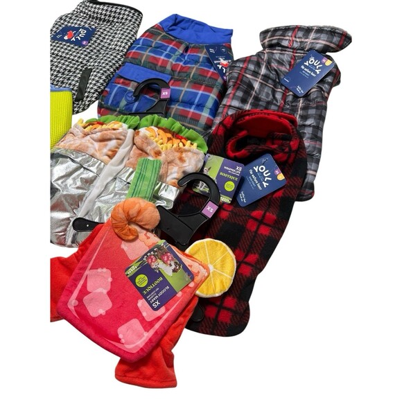 NEW Lot of 8 Dog Youly, Bootique, Reddy Outfits Size XS to XS/S (Lot 2904) - Picture 4 of 5